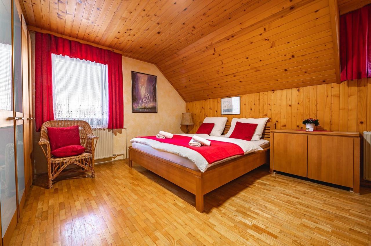 Farm Stay Trlej ゴレンスカ地方 部屋 写真